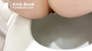 SCAT - Sexy girls Pooping 35