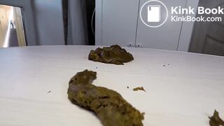 SCAT - Sexy girls Pooping 37