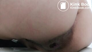 SCAT - Sexy girls Pooping 37