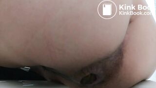 SCAT - Sexy girls Pooping 37