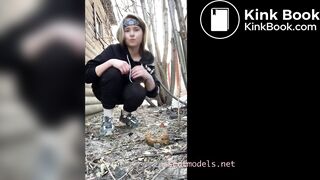 SCAT - Sexy girls Pooping 37