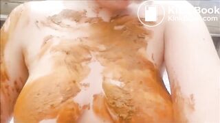 SCAT - Sexy girls Pooping 36