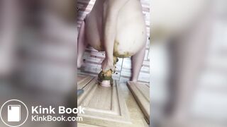 SCAT - girl shit dildo fuck