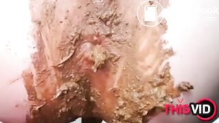 SCAT - Sexy girls Pooping 38
