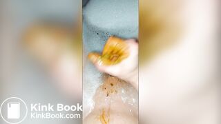 Kacke wichsen in der Wanne