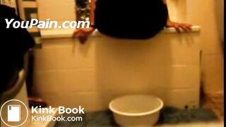 SCAT - Sexy girls Pooping 38