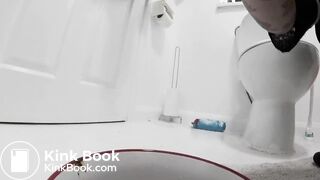 SCAT - Sexy girls Pooping 37
