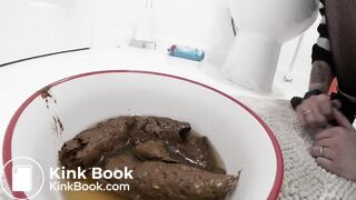 SCAT - Sexy girls Pooping 37