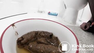 SCAT - Sexy girls Pooping 37