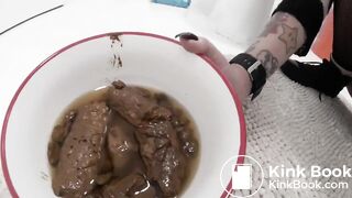 SCAT - Sexy girls Pooping 37