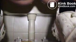 SCAT - Sexy girls Pooping 38