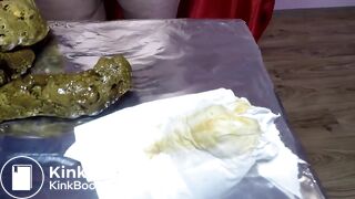 SCAT - Sexy girls Pooping 42