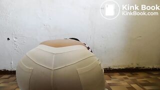 SCAT - Sexy girls Pooping 37