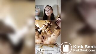Beautiful shitty feet