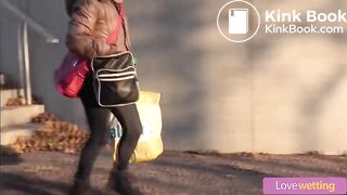 SCAT - Sexy girls Pooping 44