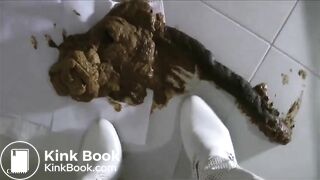 SCAT - Sexy girls Pooping 42