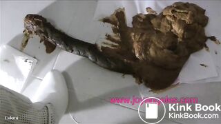 SCAT - Sexy girls Pooping 42