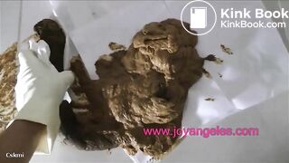 SCAT - Sexy girls Pooping 42