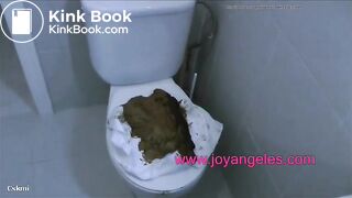 SCAT - Sexy girls Pooping 42