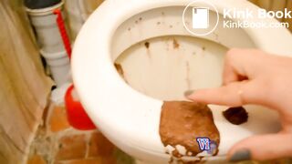 SCAT - Sexy girls Pooping 38