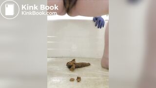 Toilet Cunt Fucks Toilet