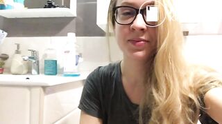 SCAT - Sexy girls Pooping 43
