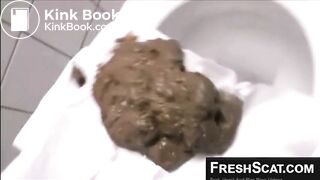 SCAT - Sexy girls Pooping 44