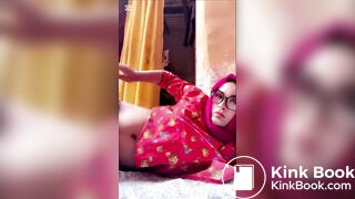 Please support me, I’ll be your good toilet slav