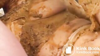 Pretty Lady enjoys coprophagia