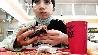 She eats a scat burger