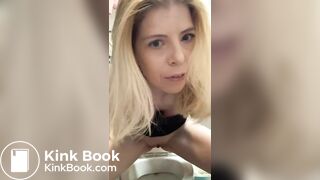 Toilet loving girls