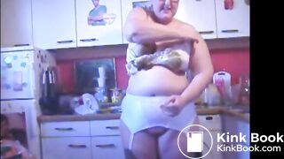 Fat mature lady shit on her bra and wears it