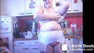 Fat mature lady shit on her bra and wears it