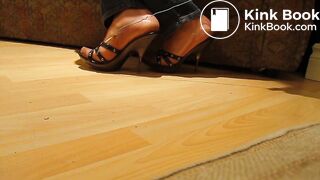 pantyhose high heels asian feet 2