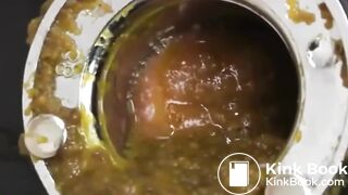 Eating her own shit