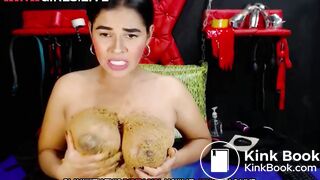 SCAT CAMGIRL SMEAR SHIT ON BOOBS & TASTE POO