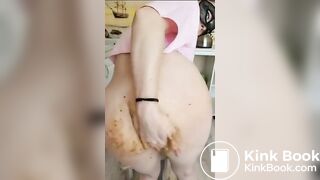 Queen of scat