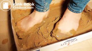 ultra disgusting asian in sexy pantyhose shit 2