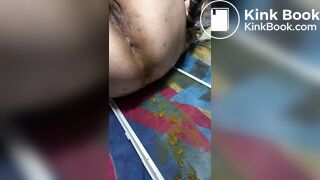 Girl ejecting shit with her ass