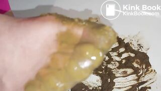 pantyhose milf in very messy scat shit 4