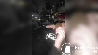 Hundescheiße in meinen Mund stopfen