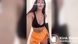 Hot Brunnett Shitting, Scat, Nice Tits, Shit,