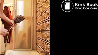 douche nu et chier sur moi meme