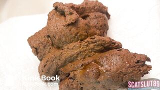 Fat Trans Woman Takes a Sloppy Shit