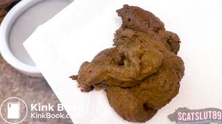 Fat Trans Woman Takes a Sloppy Shit