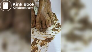 Shit sweater on my lovely feet