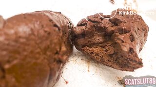 Fat Trans BBW Takes Shit w/ Beautiful Consistency