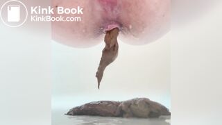 Shitting before husband comes home