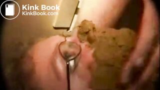 Shit eating in the disco