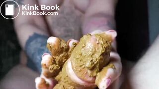 Scat slut gives shitty blowjob